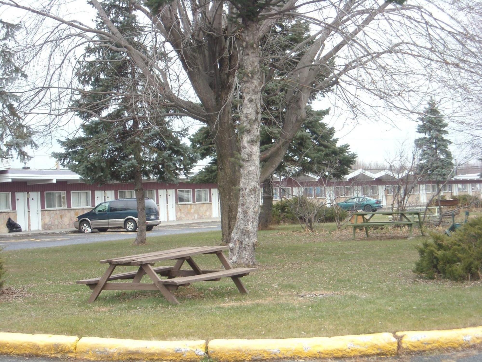 Grand Motel Saint-Hubert 롱게일 외부 사진
