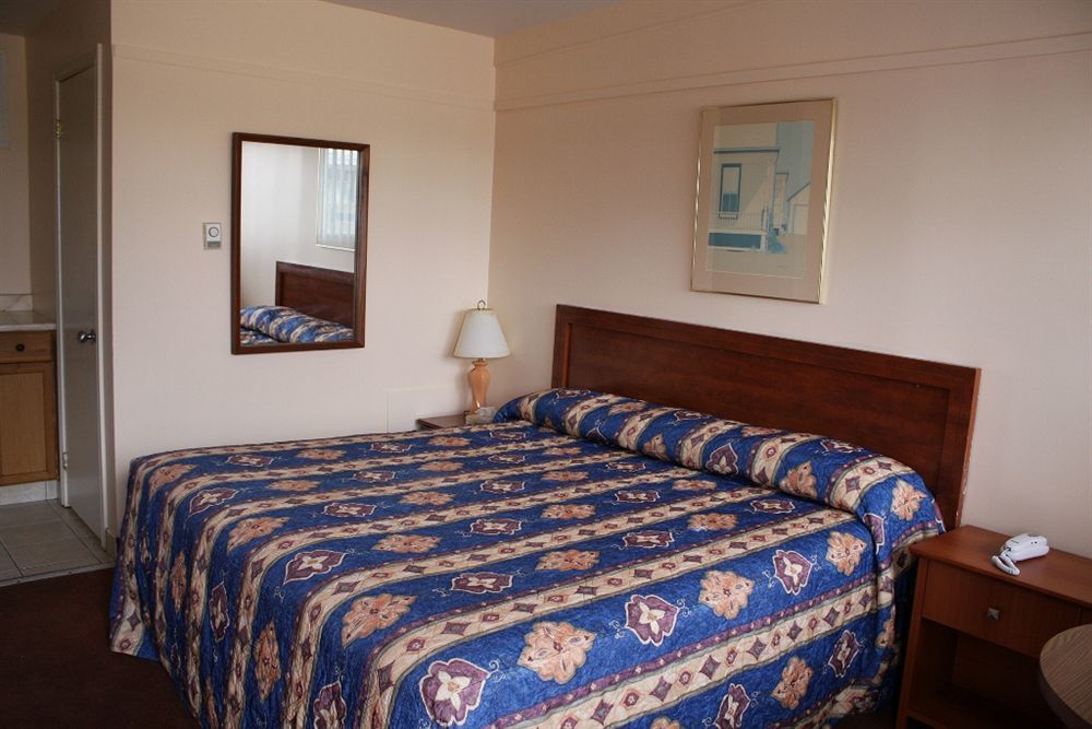 Grand Motel Saint-Hubert 롱게일 외부 사진