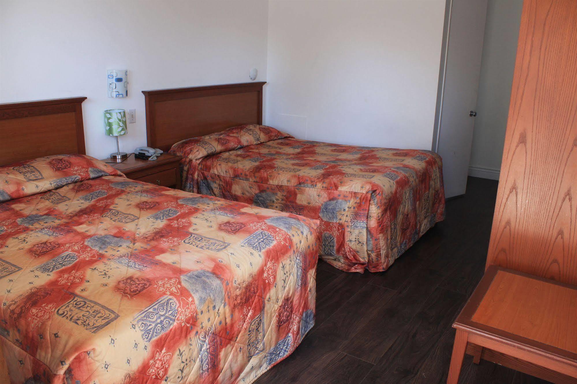 Grand Motel Saint-Hubert 롱게일 외부 사진